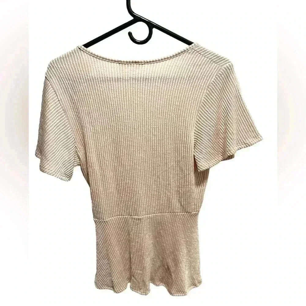 Caution to the wind pink and cream v neck blouse top - Picture 2 of 3